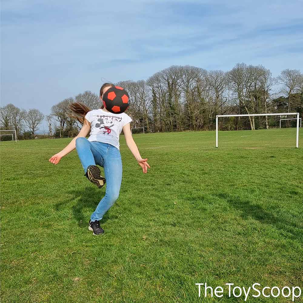 Training With The Messi Tricks & Effects Football
